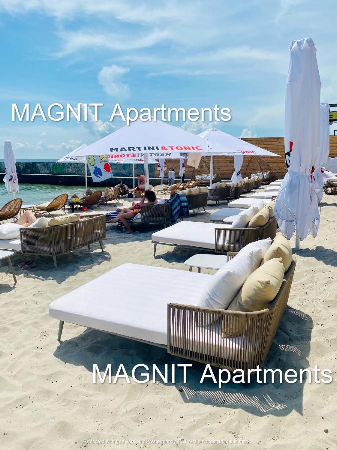 Magnit Apartments У Самого Моря Odessa Esterno foto